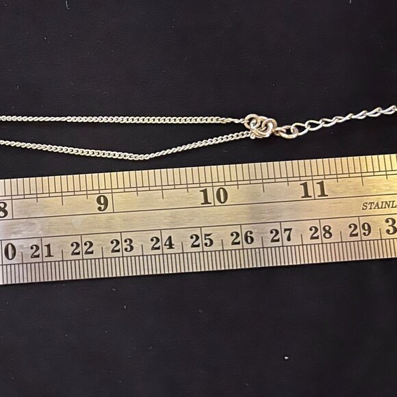 Chloe + Isabel Silver Hammered Disk Necklace - Picture 3 of 5